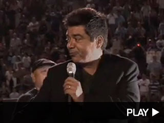 George Lopez visits the Little League World Series winners from Chula Vista