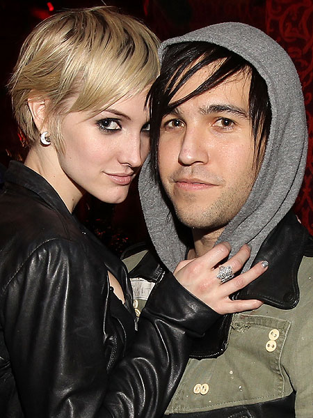 Getty Images pete wentz-ashlee simpson.jpg