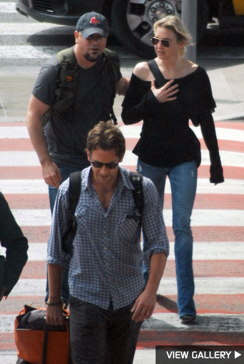 Bauer-Griffin First there was a dinner date, then working out as a twosome, now Renée Zellweger and Bradley Cooper are going abroad!